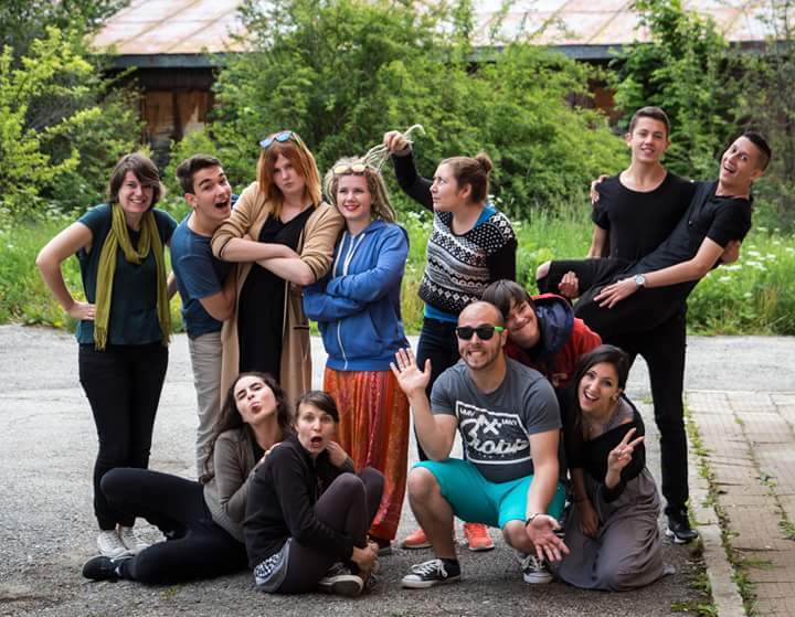 Austauschschülerin mit Freunden in Bulgarien
